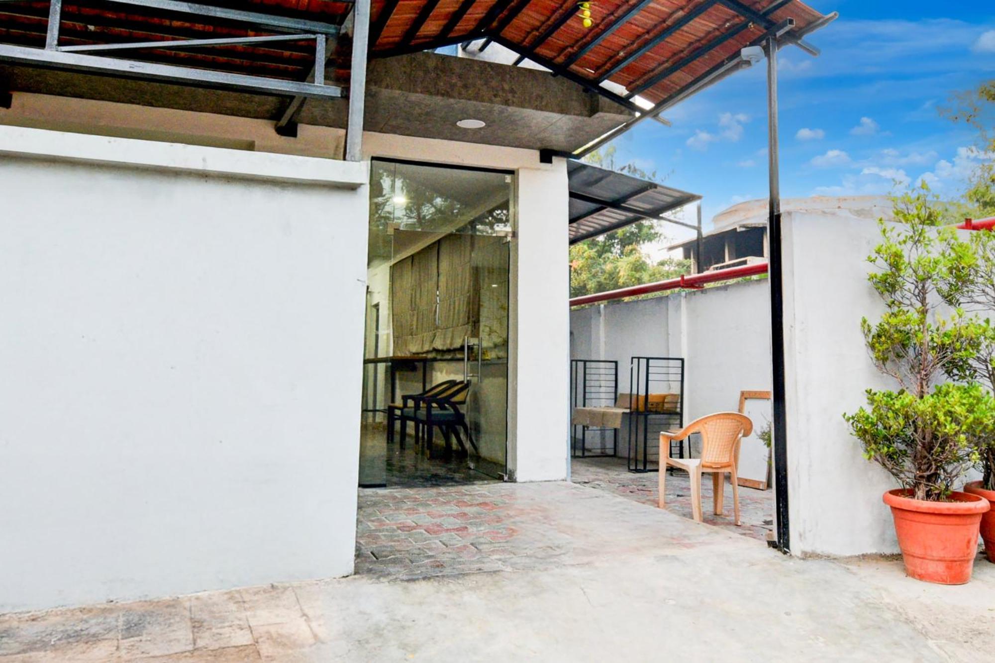 Super Townhouse Unnam Hotels Backside Of Tabala Rasa Pub, Financial District Hyderabad Exterior photo